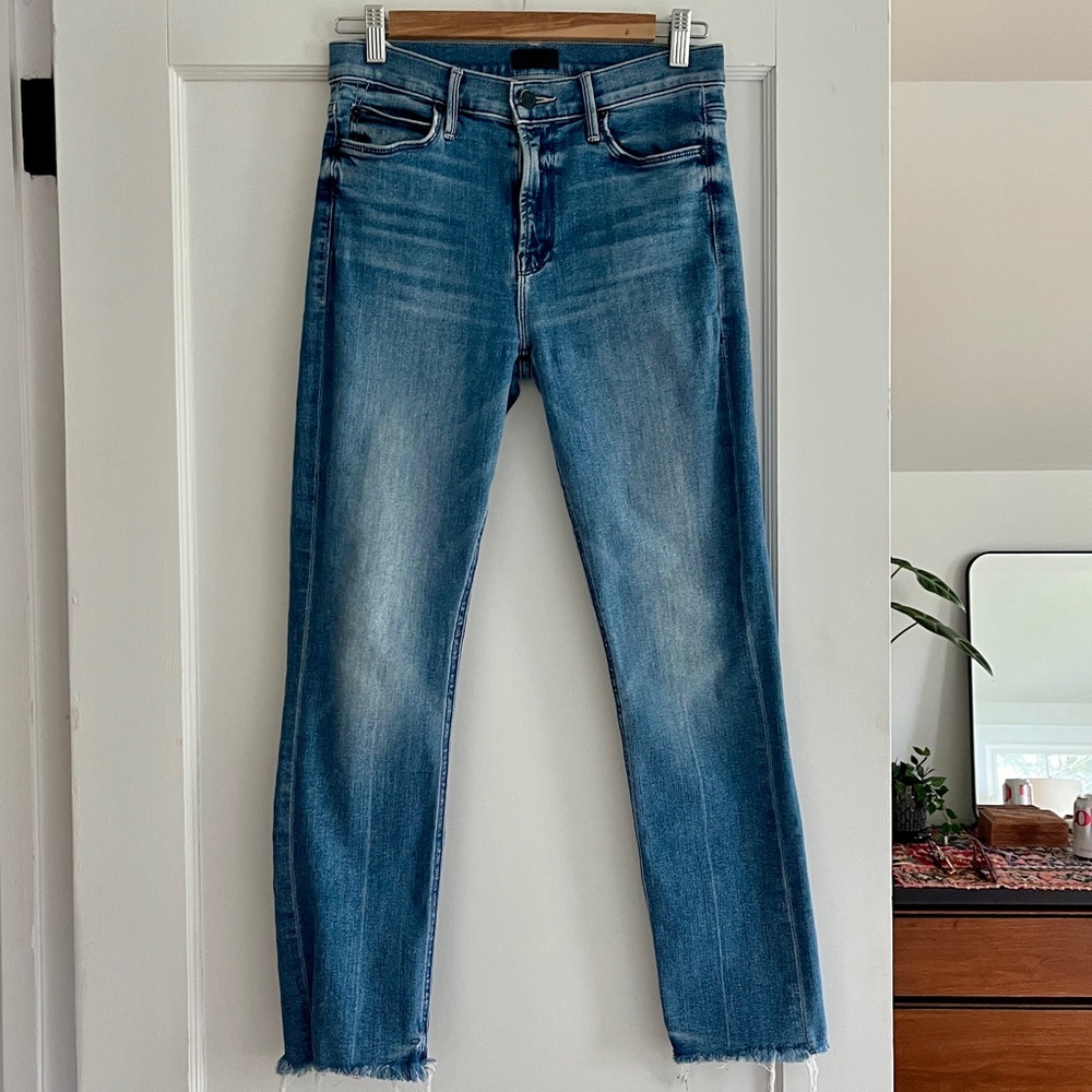 Mother The Mid Rise Dazzler Ankle Fray in We The Animals wash, size 28